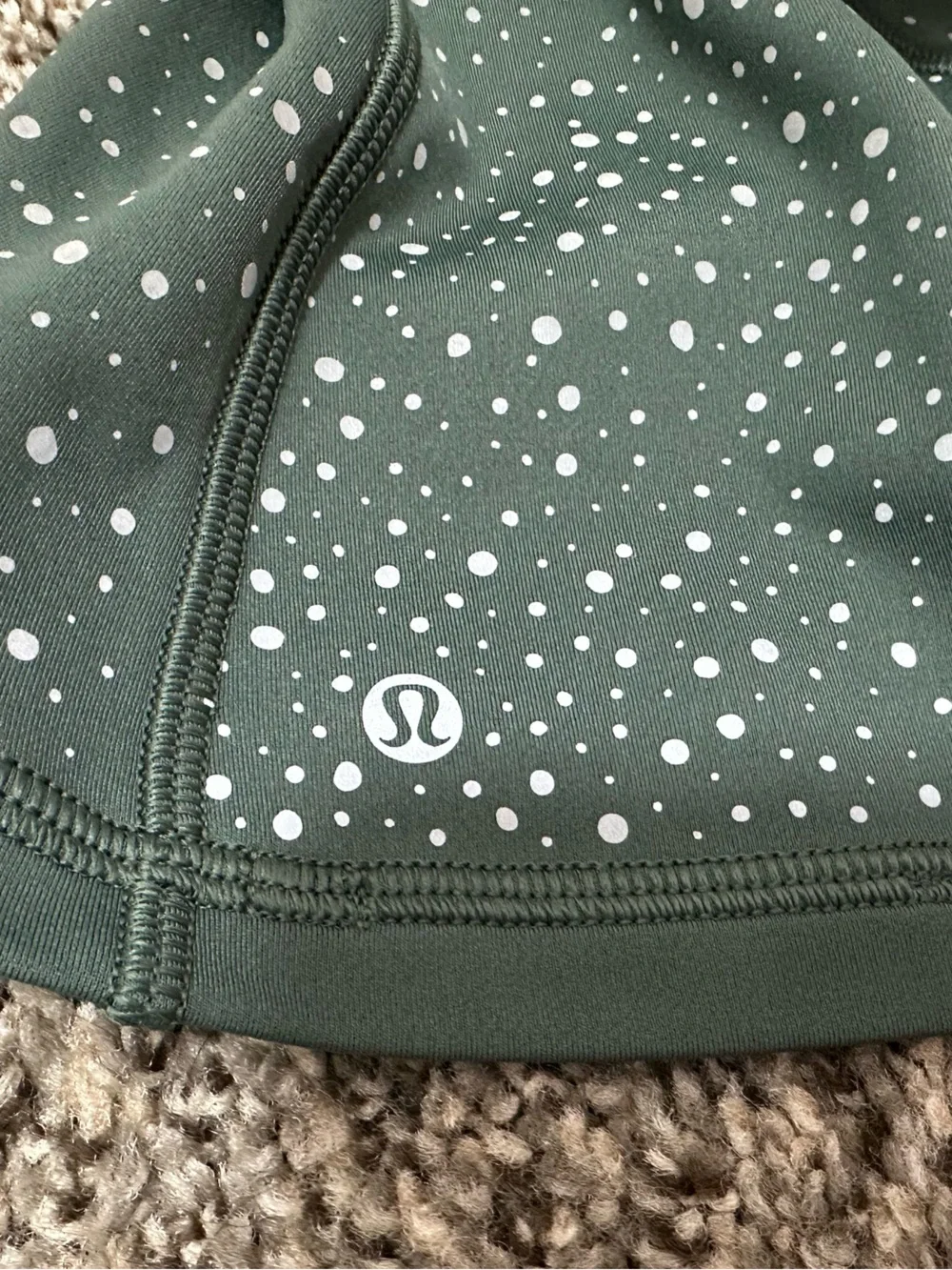 Lululemon reflective running beanie